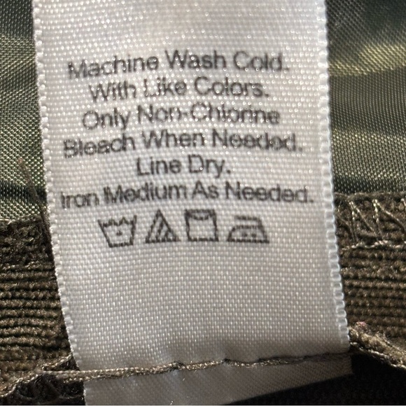 COLDWATER CREEK Sz 16 Pants Micro Corduroy Flare Bottoms Zipper Closure Trousers - Picture 12 of 12